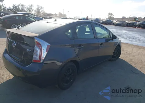 2013 Toyota Prius Two z USA, uszkodzony, nr VIN JTDKN3DU8D1665964